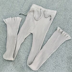 Lounge Apparel ribbed flare pants 🤍 Size XS